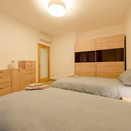 Apartament Seaview In Cambridge, Sliema