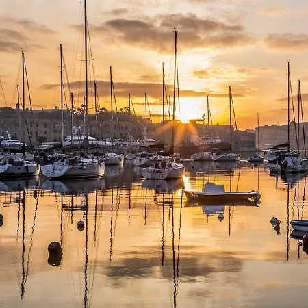 Seaview In Cambridge, Apartament *