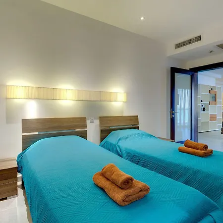 Seaview In Cambridge, Sliema