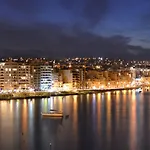 Apartment Seaview In Cambridge, By Buena Vista