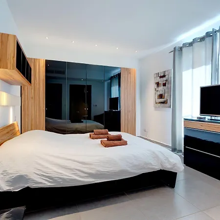 Seaview In Cambridge,