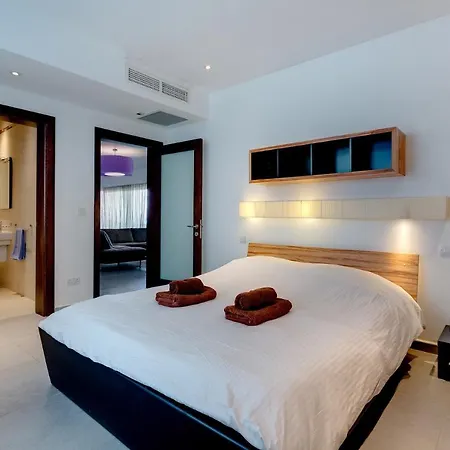 Seaview In Cambridge, Apartman