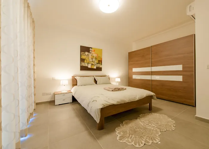 Apartment Seaview In Cambridge, Sliema