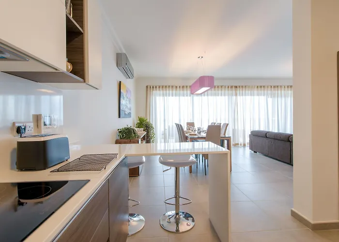 Seaview In Cambridge, Apartment Sliema