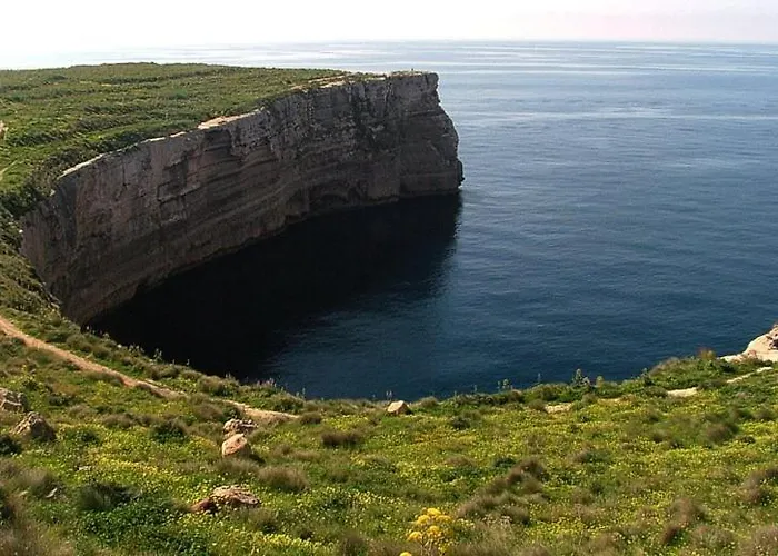 Seaview In Cambridge, *