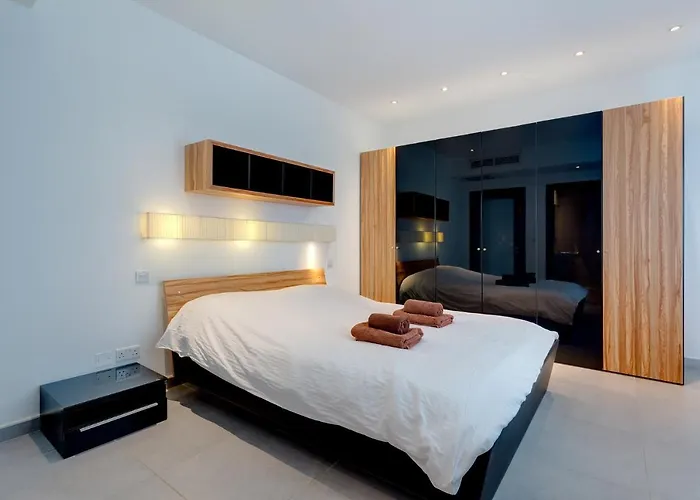 Seaview In Cambridge, Apartment